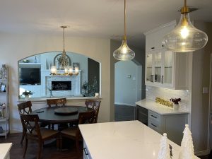Peninsula Kitchen Layout with Quartz Countertops in Plano