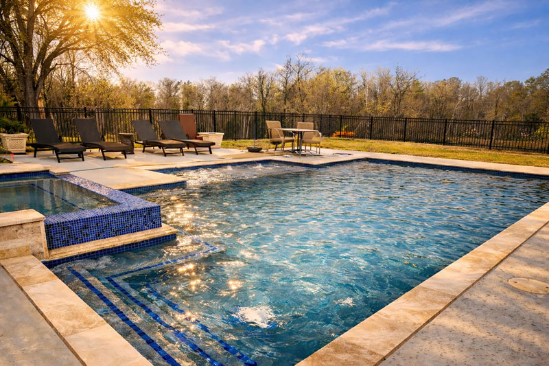 main pool 2 800w